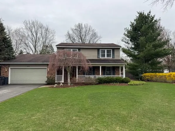 14092 Fox Trail Dr, Holland, MI 49424