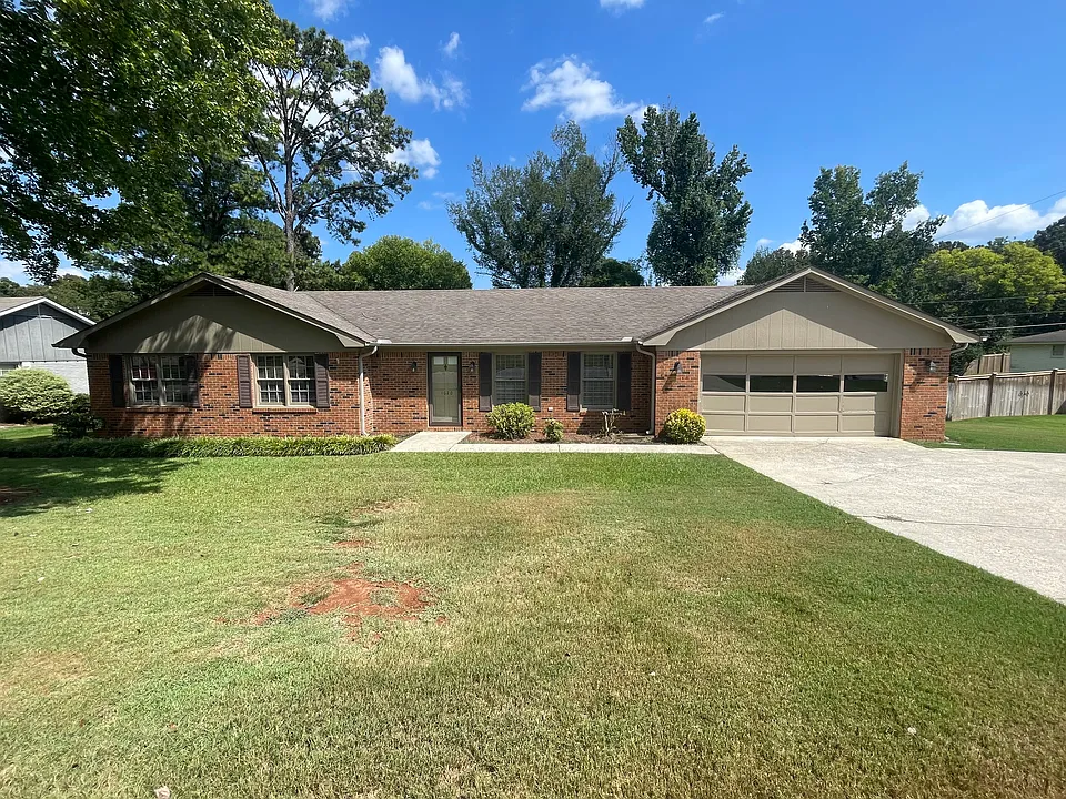 1620 Bridlewood Dr