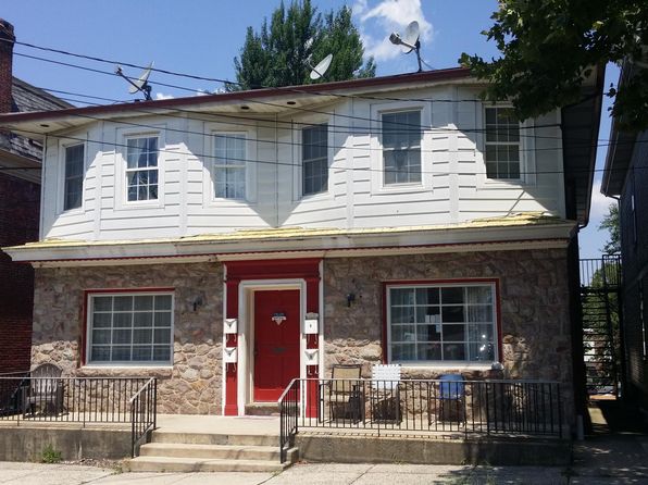 433 E 1st St APT C