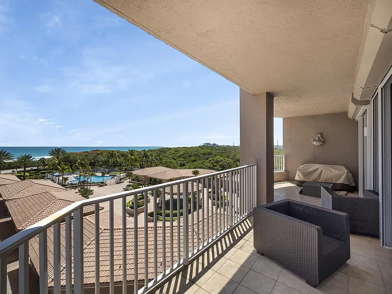 700 Ocean Royale Way #401 — Photo 10