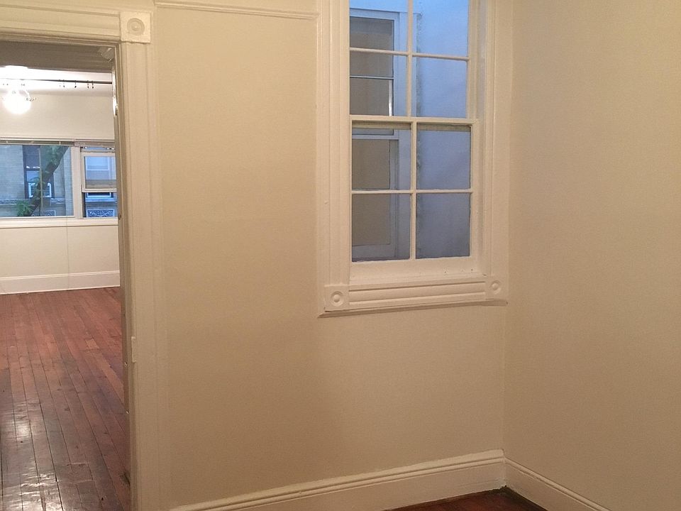 2nd image of 138 Guernsey St APT 3L