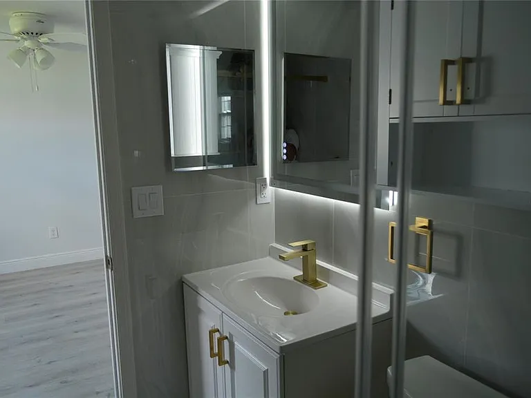 8201 Donaldson Dr — Photo 30