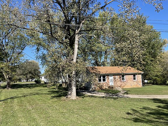5th image of 301 Destin Dr