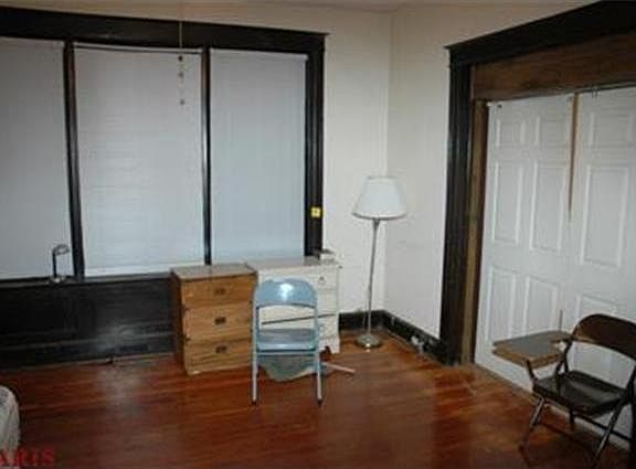 5th image of 4571 Gibson Ave