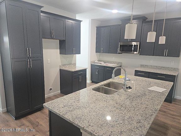 2nd image of 985 NOAH Road