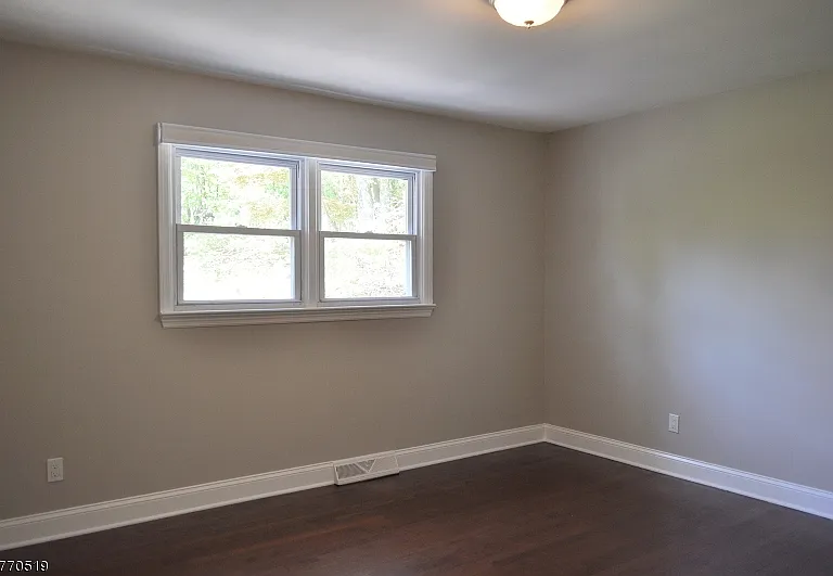 176 Yawpo Ave — Photo 11