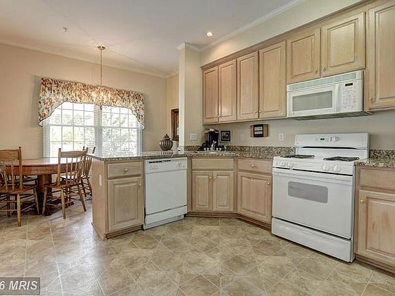 2nd image of 28491 Pinehurst Cir