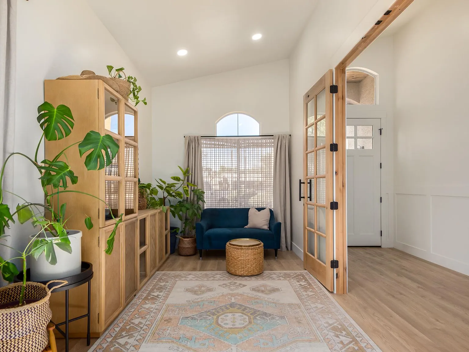 4 bed, 1700 sqft, $3,650 — Photo 4
