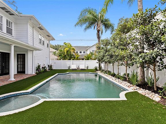 3rd image of 2523 W SUNSET DRIVE