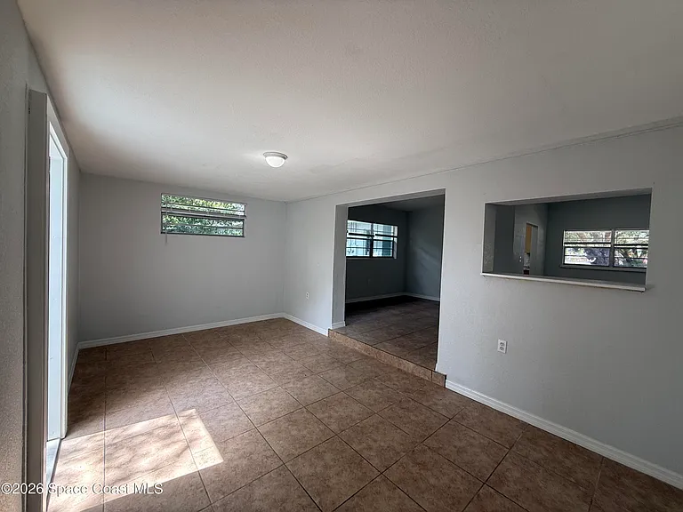420 N Fiske Blvd — Photo 12