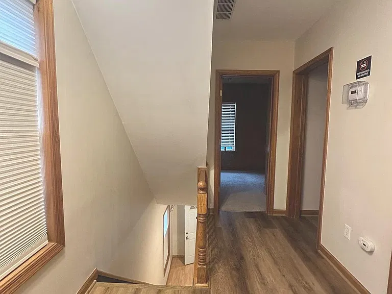 700 Schiller Ave — Photo 10