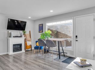 490 Southdale Rd E #8, London, ON N6E 1A4