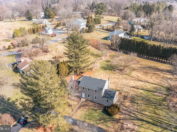 550 N Walnut Rd, Kennett Square, PA 19348