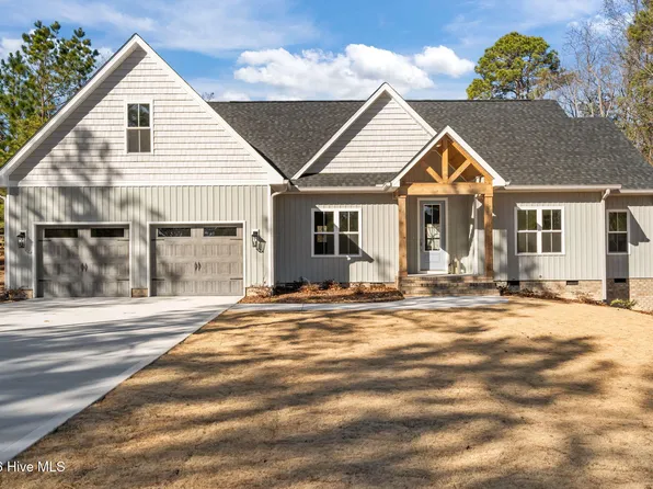 101 Yorkshire Court, West End, NC 27376