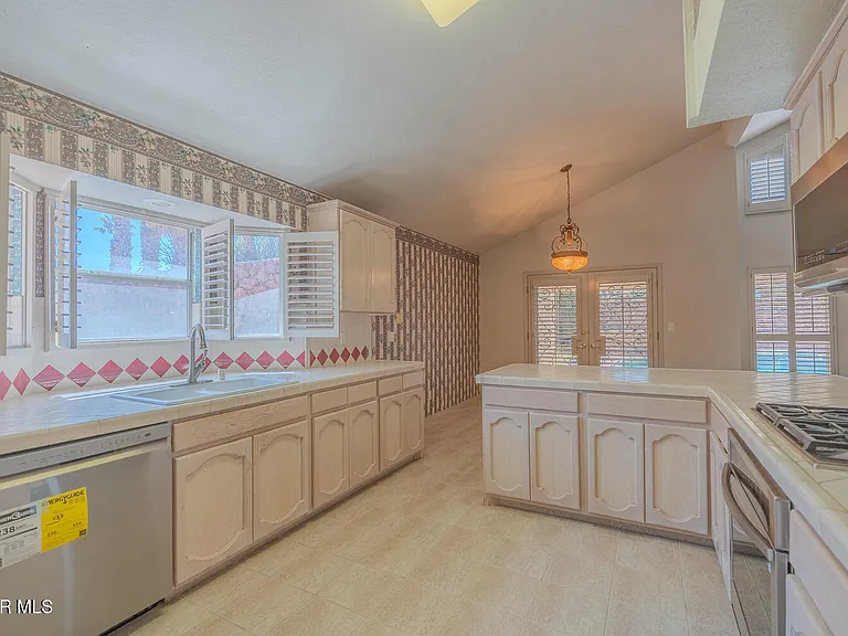 2066 Paseo Del Prado Dr — Photo 16