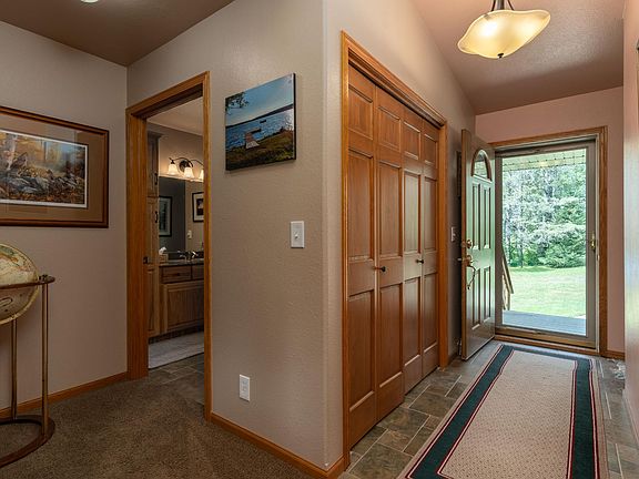 2nd image of 223 Bloomquist Rd