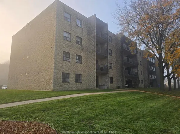 140 Park Ave E #108, Chatham Kent, ON N7M 3V6