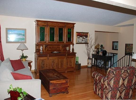 Hardwood floors in Living Room