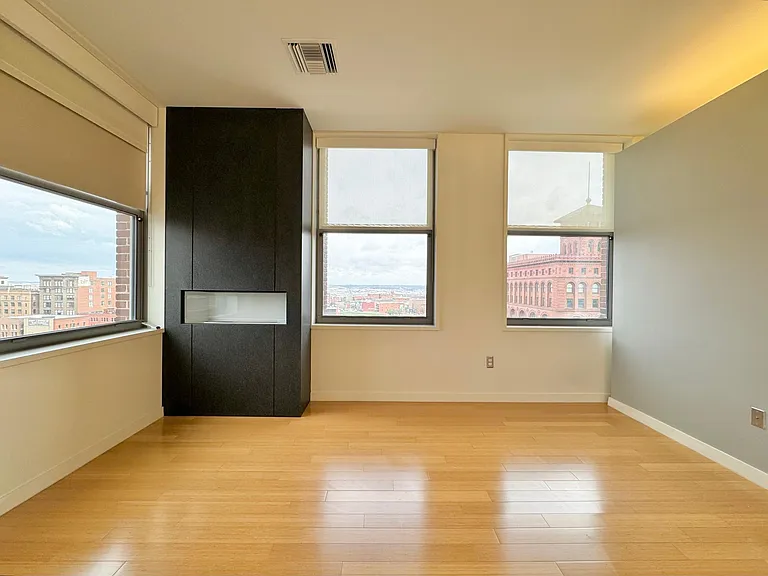 912 Baltimore Ave #901 — Photo 6