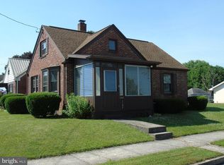 1102 S 5th St, Chambersburg, PA 17201