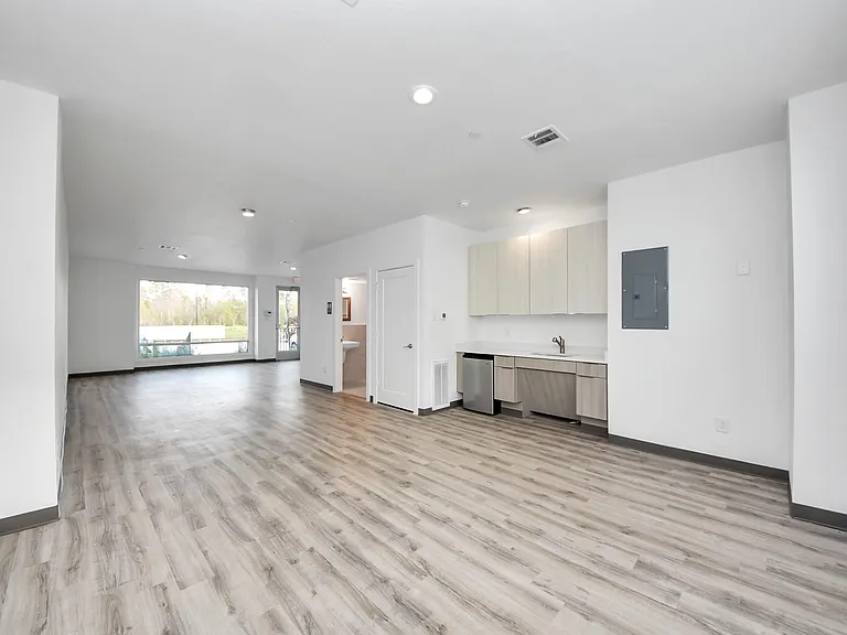 18716 Centro Main St #A — Photo 4