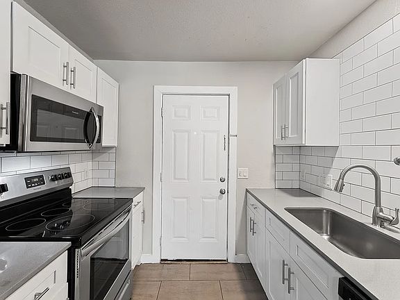 4th image of 6812 S Congress Ave #204