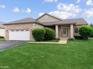 916 Monroe Ave, McHenry, IL 60050