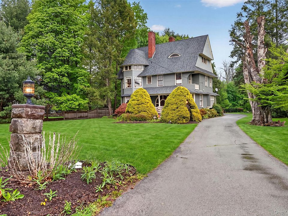 1st image of 26 Maple Avenue