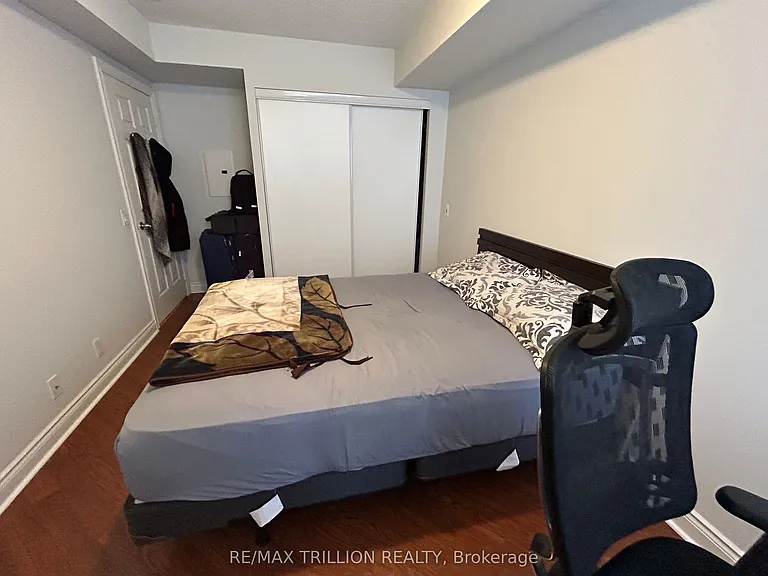 78 Harrison Garden Blvd #1014 — Photo 19