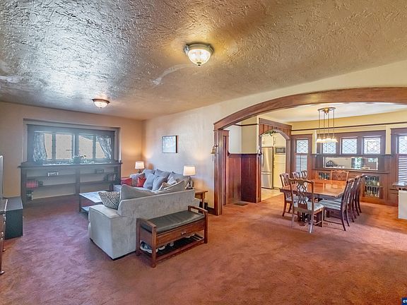 4th image of 363 S 2nd St