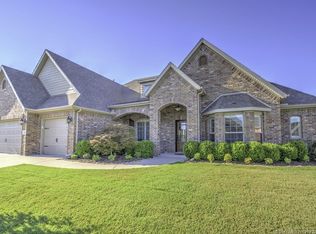 5615 Nottingham Pl, Bartlesville, OK 74006