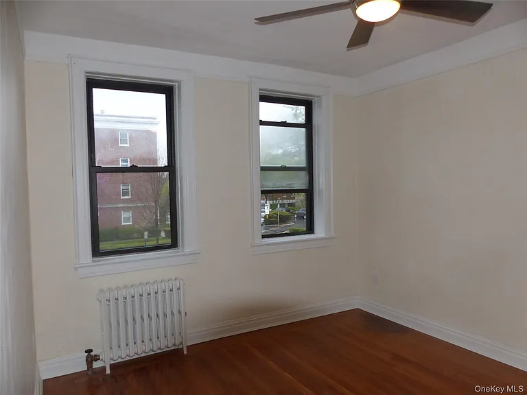 222 7th St #2C — Photo 9