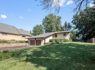 6544 49th St N, Oakdale, MN 55128