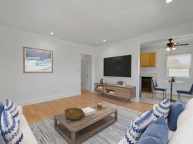 119 Paloma Ave