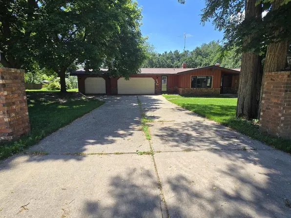 355 Elmer Street, Platteville, WI 53818