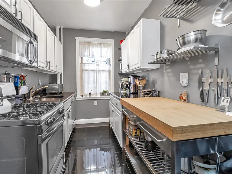 48-55 43rd St #3F — Photo 7