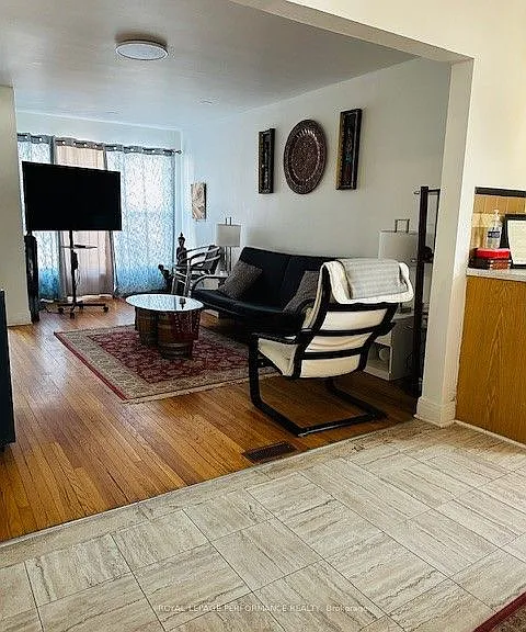 611 Saint Felix St — Photo 4