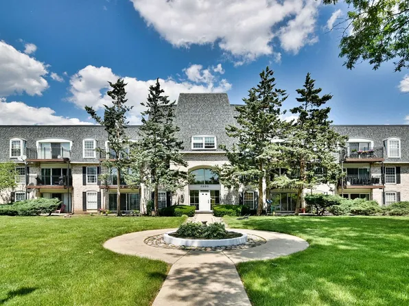 5200 Carriageway Dr APT 314, Rolling Meadows, IL 60008