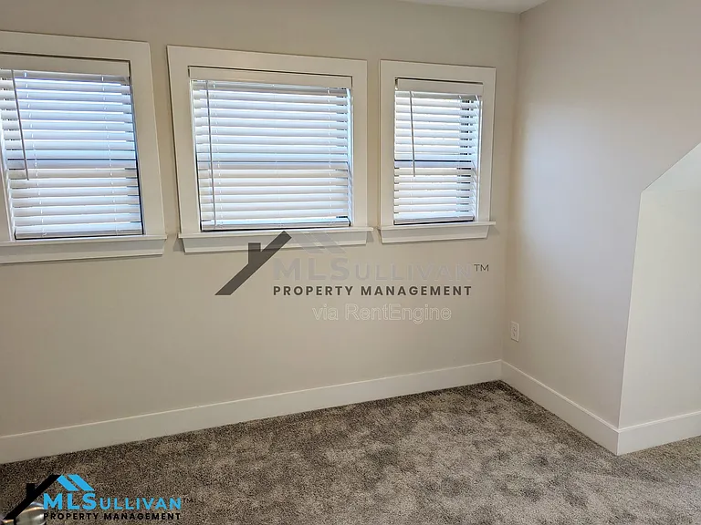 701 Grant St — Photo 7