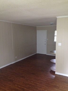 4th image of 1020 S Paris St APT 106