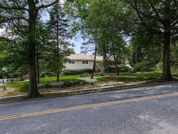 3rd image of 277 French Hill Rd