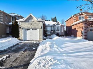 42 Widgeon St, Barrie, ON L4N8W5