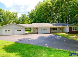198 Windemere Rd W, West Terre Haute, IN 47885