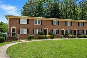 2 bed, 1.5 bath, 1044 sqft, $1,800 — Photo 2