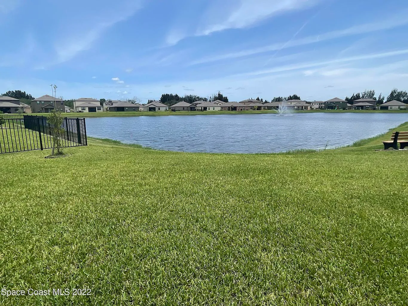 4 bed, 2524 sqft, $3,100 — Photo 2