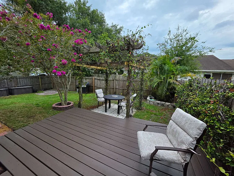 352 Plymouth St — Photo 19