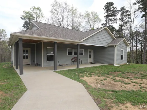 10562 Scarlet Ridge Dr, Potosi, MO 63664