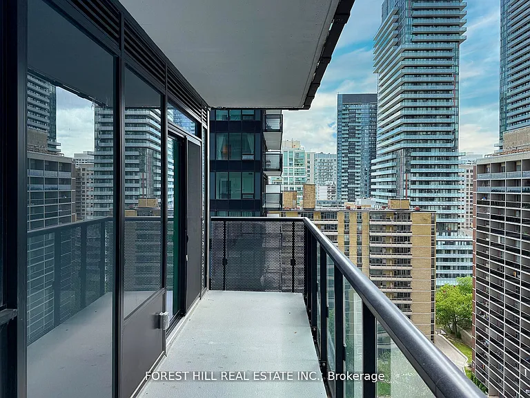 117 Broadway Ave #1302 — Photo 25