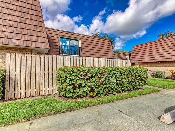3rd image of 1216 12th Ln