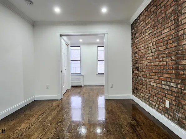 309 Mott Street image 2 of 8